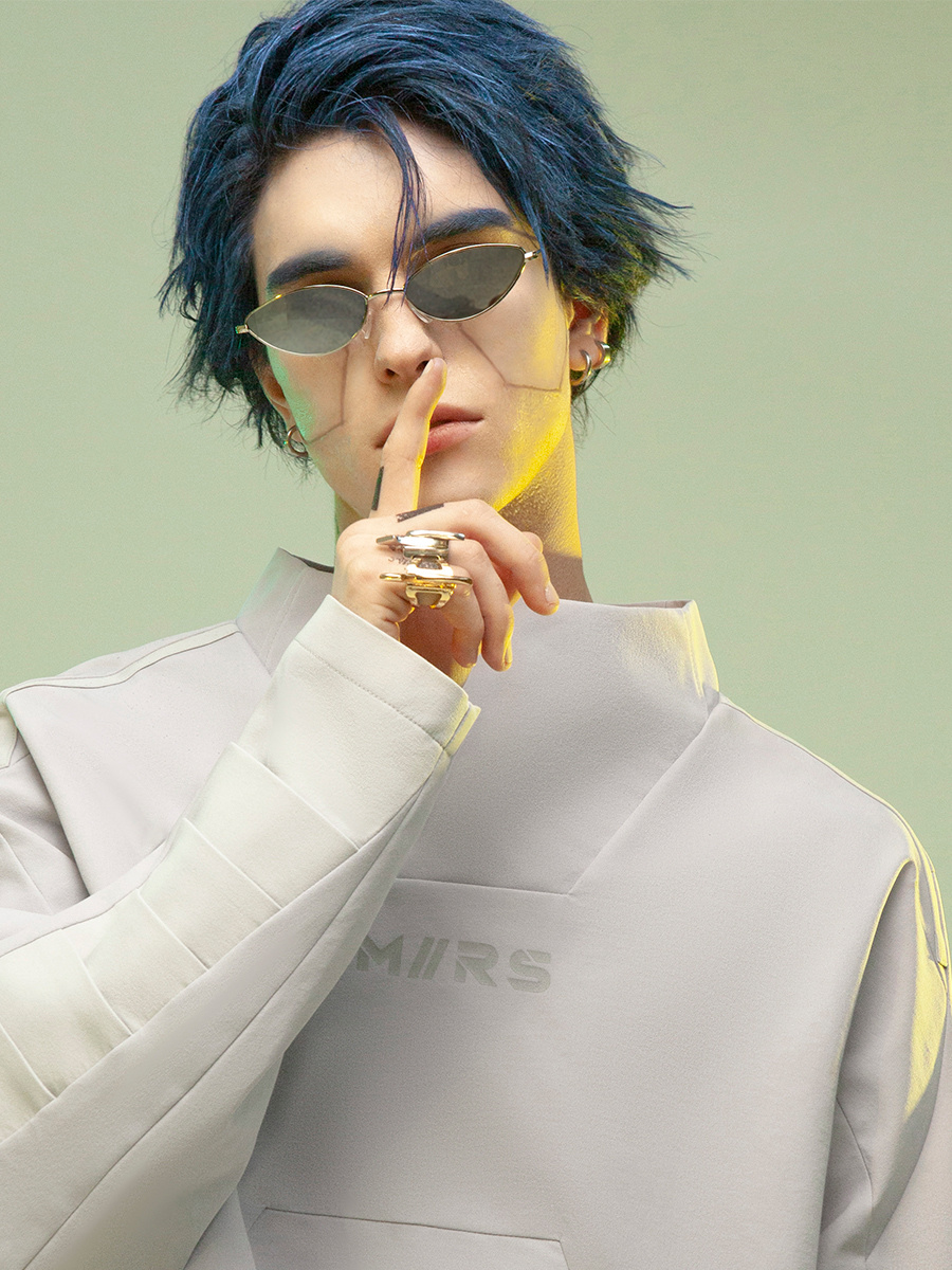 Men's And Women's Fashion Embedded Structure Vertical Cutting Pullover Coat - Image 6