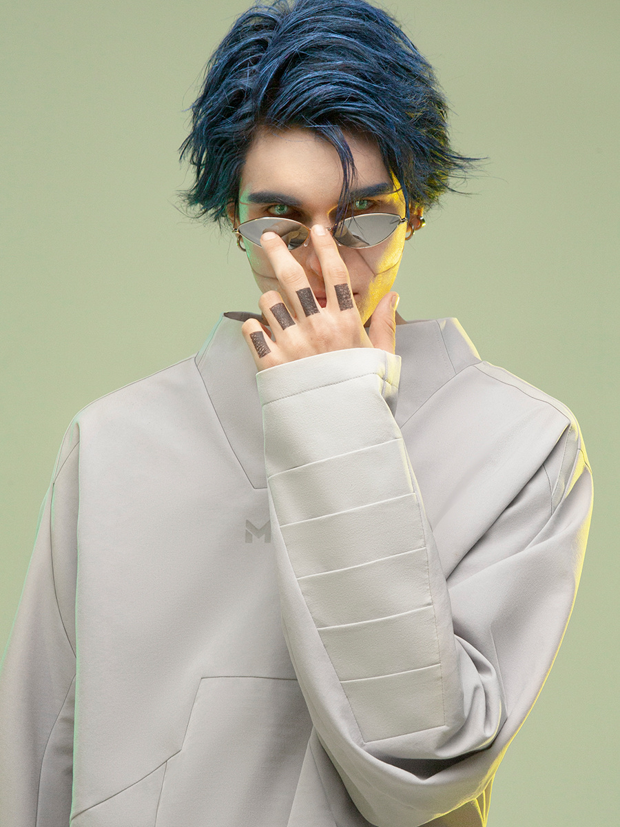 Men's And Women's Fashion Embedded Structure Vertical Cutting Pullover Coat - Image 8